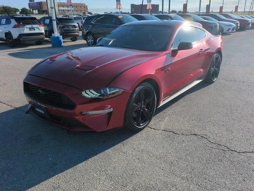 2021 Ford Mustang EcoBoost