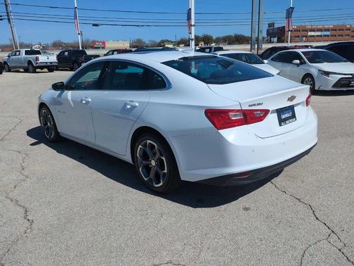 2024 Chevrolet Malibu LT