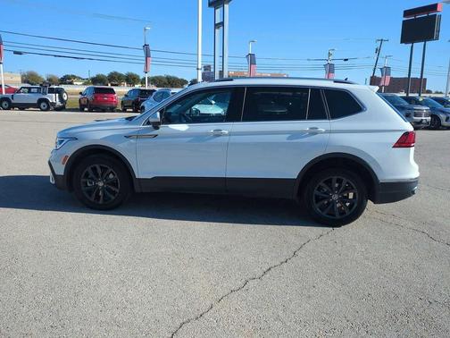 2024 Volkswagen Tiguan 2.0T SE
