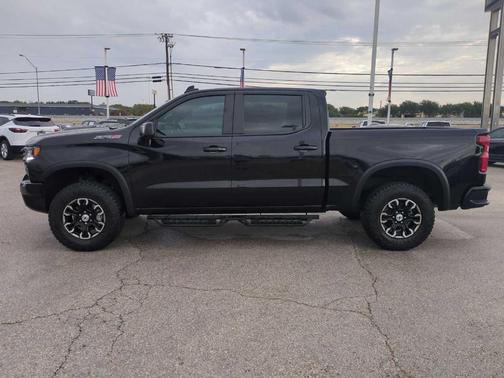 Black 2025 Chevrolet Silverado 1500 ZR2