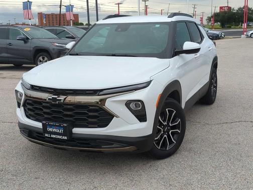 Summit White 2024 Chevrolet Trailblazer ACTIV