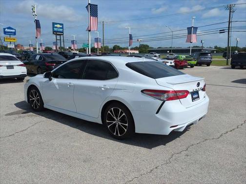 2019 Toyota Camry SE