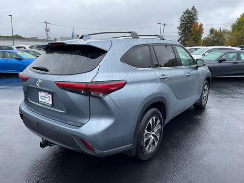 Moon Dust 2020 Toyota Highlander XLE