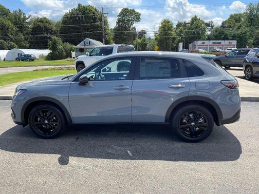 Urban Gray Pearl 2027 Honda HR-V Sport