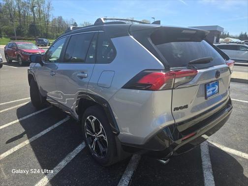 2025 Toyota RAV4 Hybrid SE