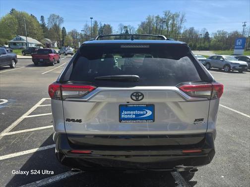 2025 Toyota RAV4 Hybrid SE