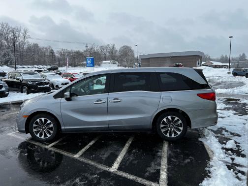 2023 Honda Odyssey 