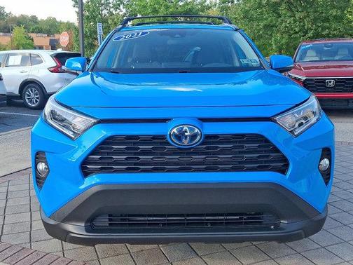 2021 Toyota RAV4 Hybrid XLE