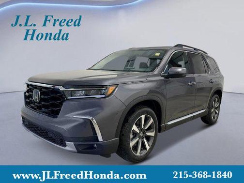 2025 Honda Pilot Touring 8-Passenger