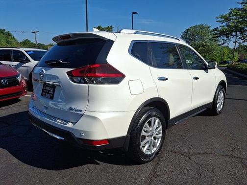 2020 Nissan Rogue SV