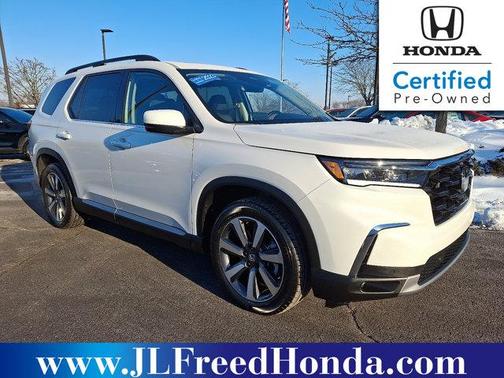 2023 Honda Pilot Touring 8-Passenger
