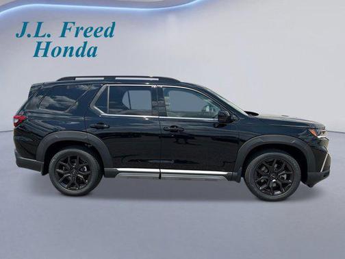 2025 Honda Pilot Touring 8-Passenger