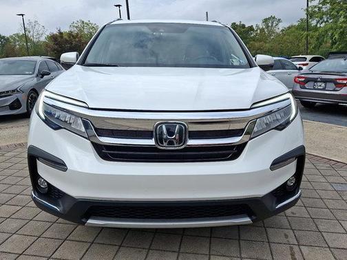 2022 Honda Pilot Touring 8-Passenger