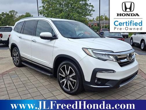 2022 Honda Pilot Touring 8-Passenger