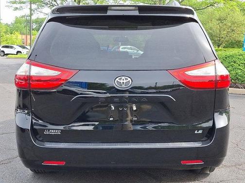 2015 Toyota Sienna LE