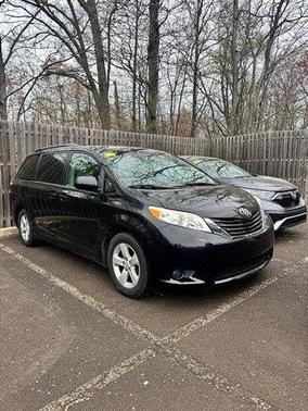 2015 Toyota Sienna LE
