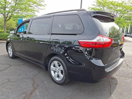 2015 Toyota Sienna LE