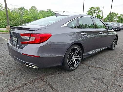 2022 Honda Accord Touring 2.0T