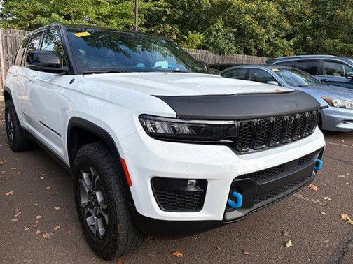 2022 Jeep Grand Cherokee 4xe Trailhawk