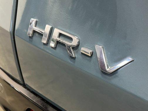 Nordic Forest Pearl 2027 Honda HR-V EX-L
