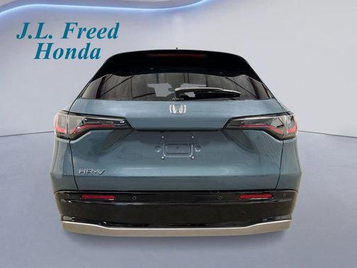 Nordic Forest Pearl 2027 Honda HR-V EX-L