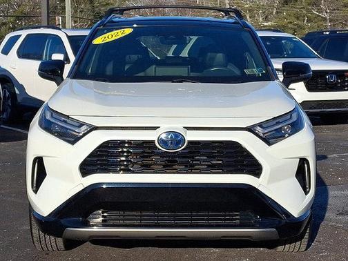 2022 Toyota RAV4 Hybrid SE
