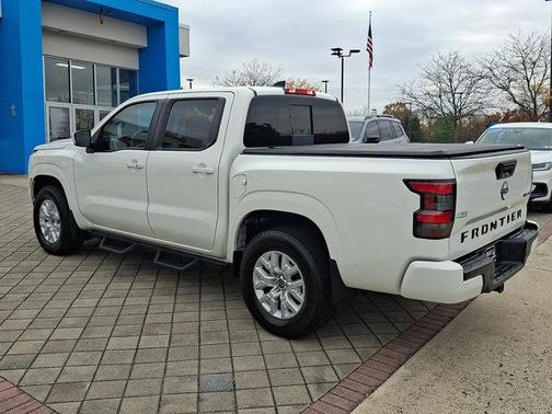 2023 Nissan Frontier SV