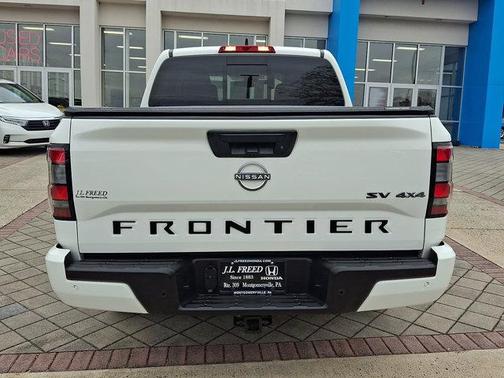 2023 Nissan Frontier SV