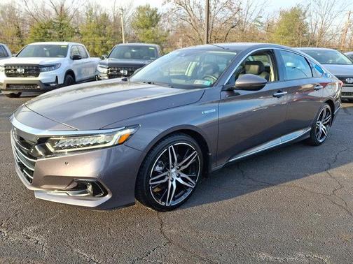 2022 Honda Accord Hybrid Touring