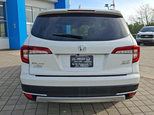 2022 Honda Pilot AWD Elite