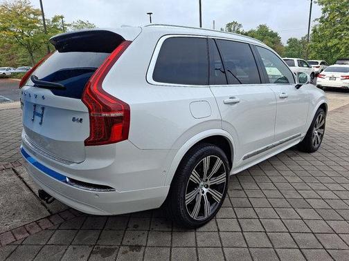 2024 Volvo XC90 B6 Plus Bright Theme 7-Seater