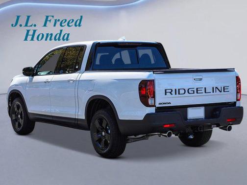 2025 Honda Ridgeline Black