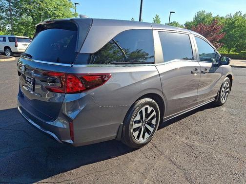 Modern Steel Metallic 2026 Honda Odyssey EX-L