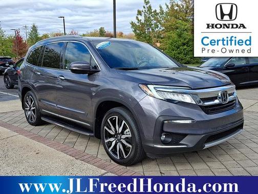 2022 Honda Pilot Touring 8-Passenger