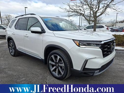 2023 Honda Pilot AWD Elite