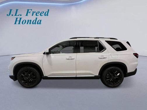 2025 Honda Pilot Touring 8-Passenger