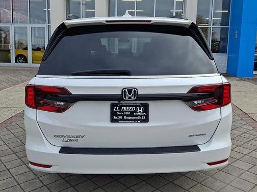 2023 Honda Odyssey Sport