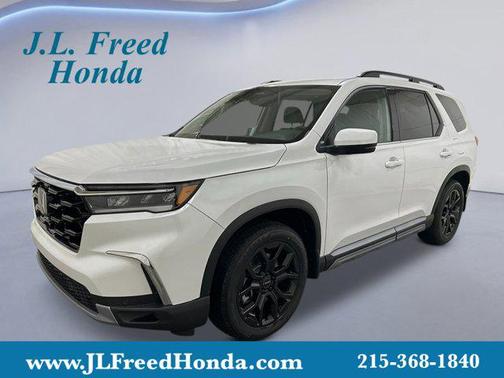 2025 Honda Pilot Touring 8-Passenger