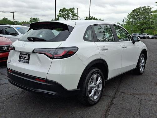 2025 Honda HR-V LX