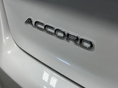 Platinum White Pearl 2026 Honda Accord Hybrid EX-L