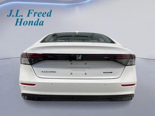 Platinum White Pearl 2026 Honda Accord Hybrid EX-L