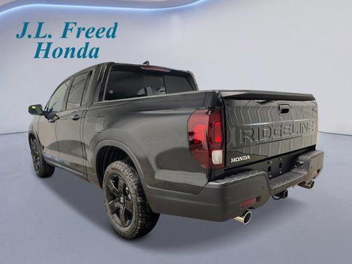 2025 Honda Ridgeline Black