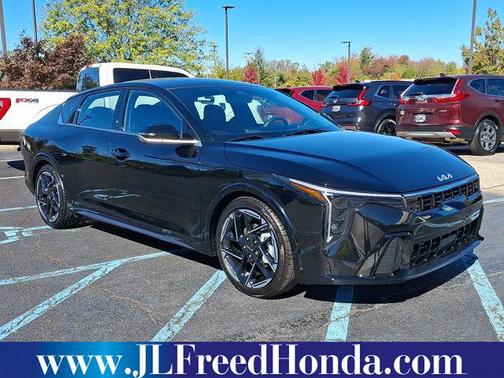 2025 Kia K4 GT-Line