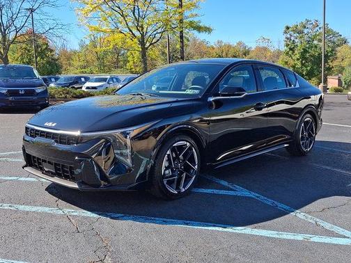 2025 Kia K4 GT-Line