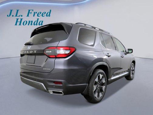 2026 Honda Pilot Touring 8-Passenger