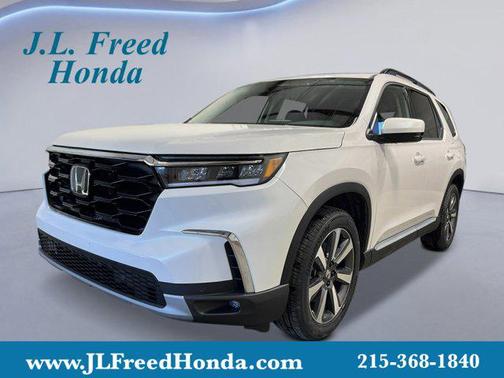 2025 Honda Pilot Touring 8-Passenger
