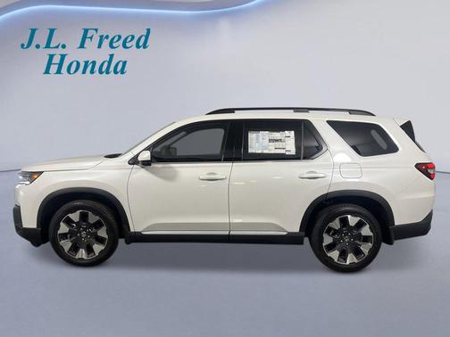 Platinum White Pearl 2026 Honda Pilot Elite