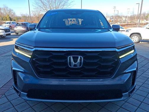 2023 Honda Pilot AWD EX-L 8 Passenger
