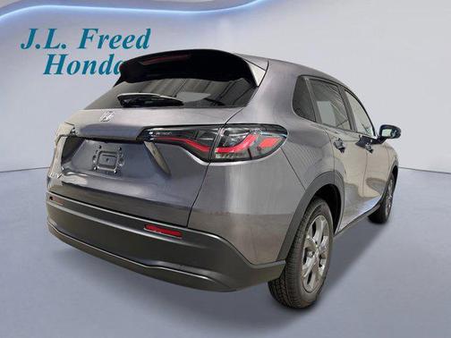 Modern Steel Metallic 2026 Honda HR-V LX