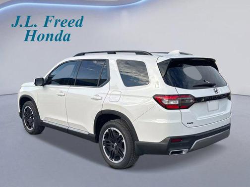 2026 Honda Pilot Touring 8-Passenger